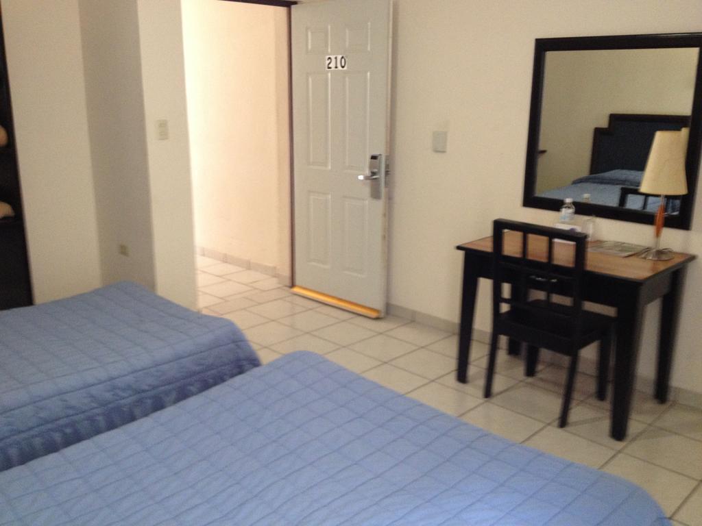 Hotel Hacienda Nainari Ciudad Obregón Quarto foto